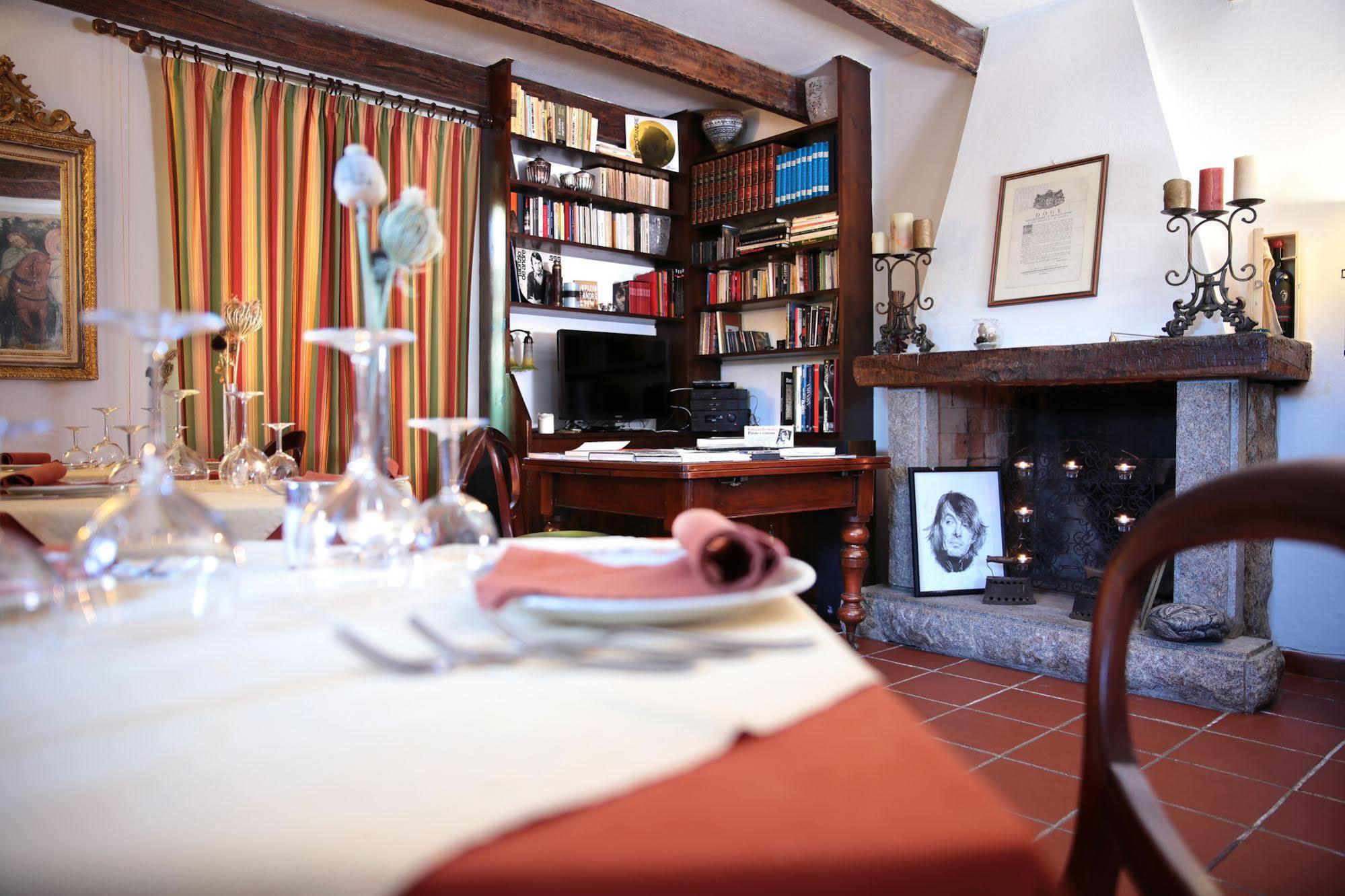 L'Agnata di De André Boutique Hotel Tempio Pausania Buitenkant foto